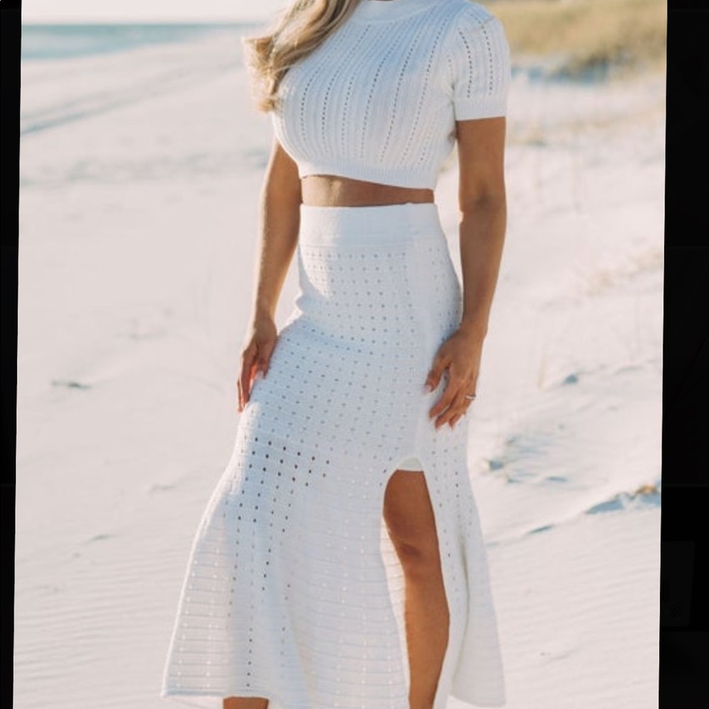 White Sweater Knit Set (these three boutique)- size small